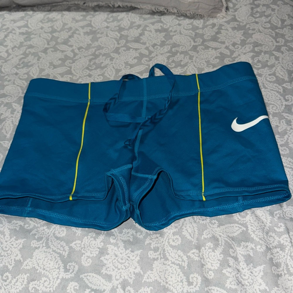NEW. Nike dri fit shorts women's tight spandex